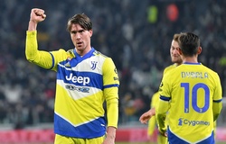 Juventus vào bán kết Coppa Italia nhờ... cánh tay của Vlahovic