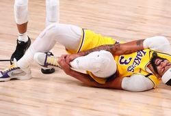 Anthony Davis lật cổ chân tại Game 4: Lo âu chồng chất cho Lakers vào ngày mai