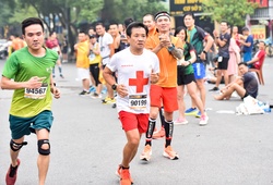 Ông Đoàn Ngọc Hải lần đầu chinh phục marathon dưới 5 giờ