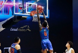 Mike Bell toả sáng nhấn chìm một Nha Trang Dolphins đầy bất lợi