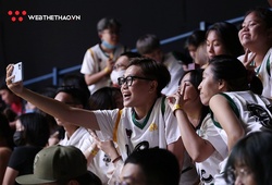 Đội bóng rổ nữ ĐH Hoa Sen làm khách mời đặc biệt, “quẩy nhiệt" cùng Saigon Heat sau chiến thắng