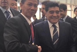 Giới bóng đá Việt bàng hoàng trước tin huyền thoại Maradona ra đi