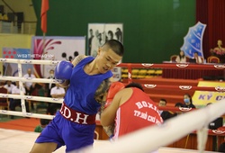 VIDEO: Trương Đình Hoàng "nổi cáu" tung knockout, đối thủ nằm cáng rời sàn tại giải Boxing VĐQG