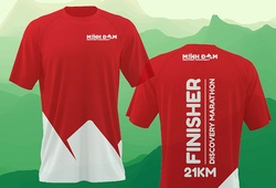 Minh Đạm Discovery Marathon 2021 gây sốt với áo hoàn thành cho cự ly 21km