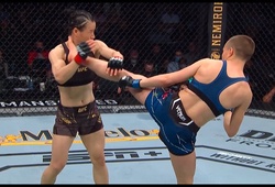 UFC 261: "Thug" Rose Namajunas hạ knockout Weili Zhang bằng đòn vẩy chân điệu nghệ