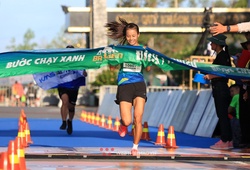 Tuyển thủ SEA Games “chạy sô giải” dày đặc vẫn đăng quang BaDen Mountain Marathon