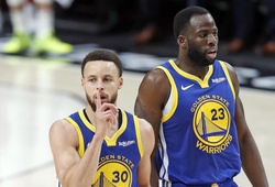 Bị chỉ trích vì không biết ghi điểm, Draymond Green lôi Curry vào làm lý do