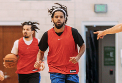 Rapper J Cole tham gia trại huấn luyện Orlando Magic, quyết không từ bỏ giấc mơ NBA
