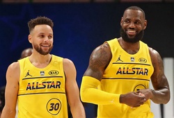 Stephen Curry khen ngợi LeBron James: Người tạo ra tiêu chuẩn “không tuổi” tại NBA