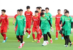 Đội hình ra sân Việt Nam vs Lào: Bùi Tấn Trường, Quang Hải dự bị