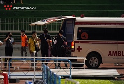 Va chạm với Hồng Duy, cầu thủ Jeonbuk Motors nhập viện khẩn cấp