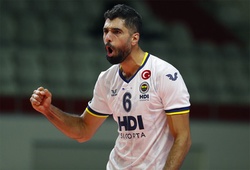 Fenerbahçe gia hạn hợp đồng với chuyền 2 huyền thoại của Iran