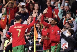Ronaldo bị những tài năng trẻ gây áp lực ở tuyển Bồ Đào Nha