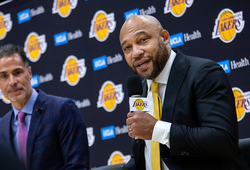 LA Lakers ra mắt tân HLV Darvin Ham: Lời hứa cho hàng thủ, sự cứng rắn và… Westbrook