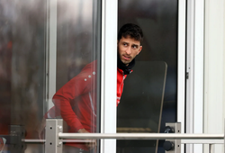 Cầu thủ đang chơi tại Bundesliga bị cáo buộc cưỡng hiếp thiếu nữ tại Tây Ban Nha đối diện án 15 năm tù
