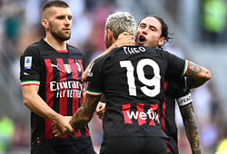 AC Milan lần thứ hai bùng nổ trận mở màn Serie A trong thế kỷ 21