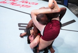 Tân binh UFC dùng độc chiêu "bia mộ" đánh trật vai đối thủ