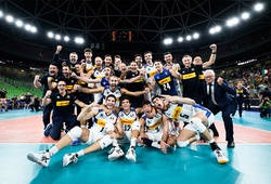 Sao mai bóng chuyền Ý tiễn nhà vô địch VNL về nước ở tứ kết FIVB World Championship 2022