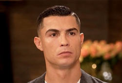 Ronaldo rơm rớm nước mắt kể về con trai đã mất