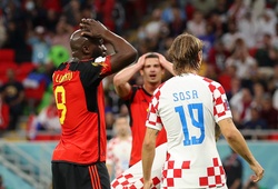 Cận cảnh 4 tình huống vụng về khó tin của Lukaku khiến Bỉ ôm hận