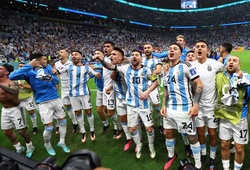 Argentina sử dụng 90% số hậu vệ để lọt vào bán kết World Cup