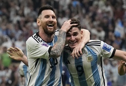 Messi lập kỳ tích mọi thời đại đưa Argentina vào chung kết World Cup