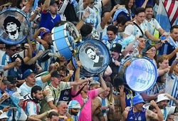 Hàng ngàn CĐV Argentina sẵn sàng ăn mày để xem Messi nâng cúp vô địch World Cup 2022