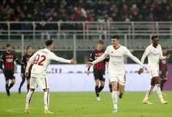 AC Milan tự bắn vào chân mình trong 6 phút ngớ ngẩn