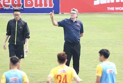 HLV Philippe Troussier bất ngờ thay đổi kế hoạch tập luyện của U23 Việt Nam