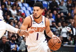 Devin Booker quân bình kỷ lục ghi điểm Playoffs, Phoenix Suns vươn lên dẫn trước LA Clippers
