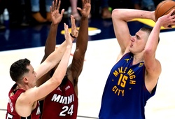 Nikola Jokic lập triple-double, Denver Nuggets thắng dễ Miami Heat ở Game 1 NBA Finals 2023