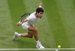 Wimbledon 2023 ngày 4/7: Carlos Alcaraz vào vòng 2; Rybakina suýt thua vì Roger Federer