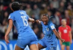 Pháp ghi 3 bàn chớp nhoáng để lọt vào tứ kết World Cup nữ 2023