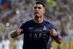 Ronaldo bỏ qua cơ hội lập 2 hat-trick liên tiếp để nhường đồng đội sút phạt đền