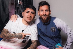 Bất ngờ được Messi chào đón, Farias nhận “đặc quyền” trong phòng thay đồ Inter Miami