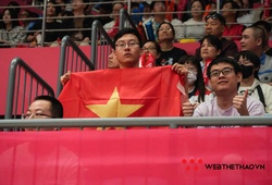 "Việt Nam cố lên" - CĐV Trung Quốc tiếp lửa cho tuyển bóng chuyền nữ Việt Nam thắng Hàn Quốc