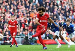 Đưa Liverpool tạm chiếm ngôi đầu, Salah sở hữu thống kê đáng nể
