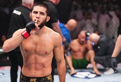 UFC 294: Islam Makhachev tung đá hạ gục Volkanovski, phá kỉ lục của Khabib