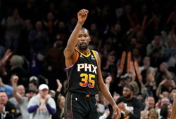 Chiến thuật lấy công bù thủ giúp Phoenix Suns ngược dòng đi vào lịch sử NBA