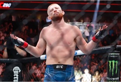 UFC 300 tiếp tục bị chỉ trích vì “ưu ái của Dana White”