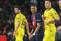 Mbappe nói gì khi PSG bị Dortmund loại sau 6 lần bóng trúng khung gỗ?