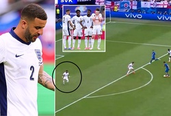 "Thủ quân" Kyle Walker bị tấn công vì "mắc màn nằm ngủ" ở bàn thua của tuyển Anh trước Slovakia