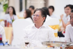 "Bầu" Huyền thưởng nóng đội tuyển bóng chuyền nữ Việt Nam