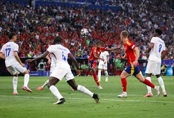 Lamine Yamal lập 2 siêu phẩm bàn thắng vào lưới Pháp trong 1 năm
