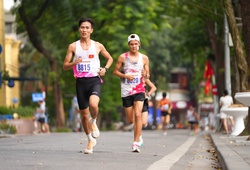 Nhà vô địch SEA Games từng "mất tích" Lê Tiến Long bất ngờ trở lại đường chạy giải Hànộimới 2024