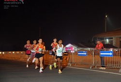 Kỷ lục gia Pheara Vann tạo nguồn cảm hứng đặc biệt ở Viettel Marathon 2024 chặng Angkor Wat