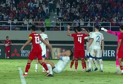 Đánh cùi chỏ, đội trưởng dính thẻ đỏ, Indonesia chơi xấu nhất AFF Cup 2024