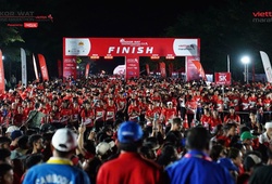 9.000 VĐV khuấy động màn đêm huyền diệu ở Viettel Marathon 2024 chặng Angkor Wat