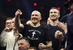 Oleksandr Usyk tiết lộ động lực, mỉa mai "trò cô lập" của Tyson Fury