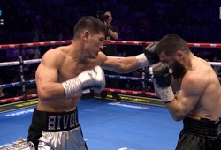 Dmitry Bivol lật ngược thế cờ, đánh bại Artur Beterbiev ở "Chung cực chiến"